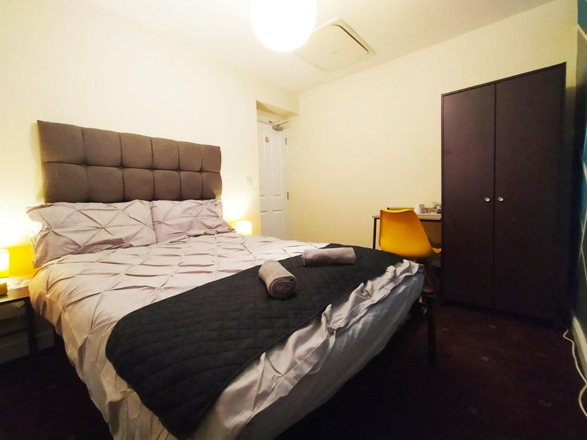 Bankwell Guest House Manchester Bagian luar foto